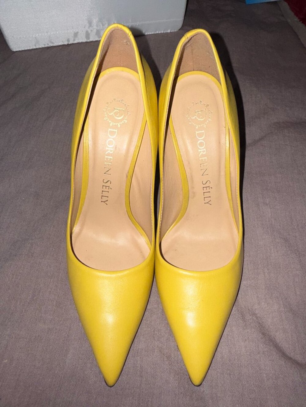 Doreen Selly Yellow Leather Pointed Toe Pumps Heels 9.5